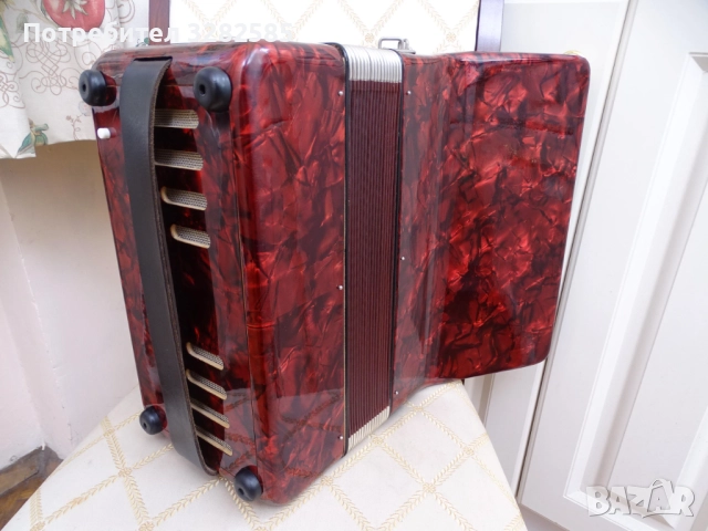 Акордеон Велтмайстер 40 баса, снимка 13 - Акордеони - 51616245