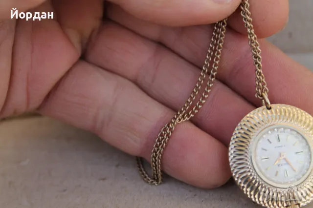 СССР дамски часовник ''Чайка'' медальон /17 камъка/, снимка 3 - Дамски - 48381882