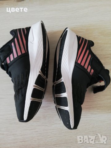 Детски маратонки найк, снимка 2 - Детски маратонки - 33128214