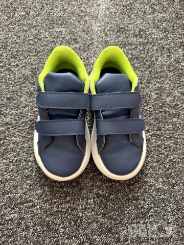 Детски маратонки Adidas Bubble, снимка 4 - Детски маратонки - 51780788