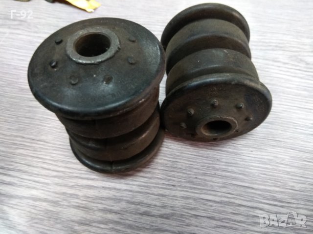 291511171C**NEU**VAG**VW LT  LT 28-55 **Втулка, ресор Задна  ( 14мм)**05.1975-07.1997, снимка 2 - Части - 34790901