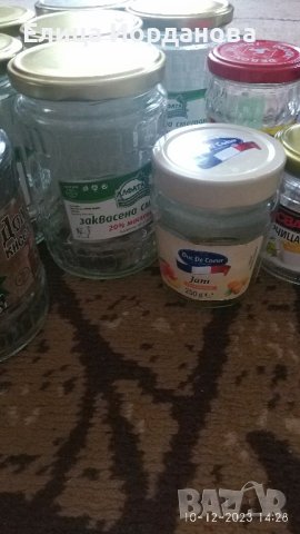 стъклени буркани и бутилки, снимка 4 - Буркани, бутилки и капачки - 43350969