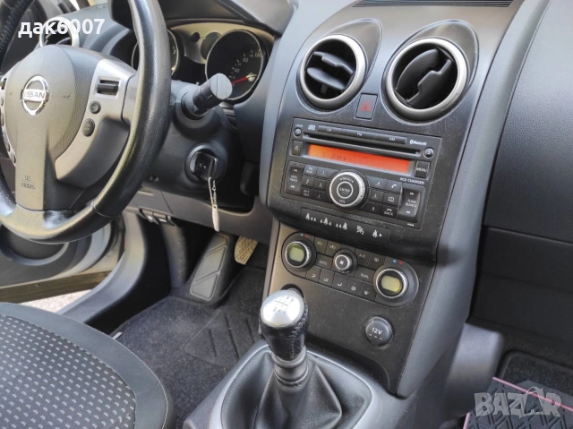 Nissan Qashqai, снимка 14 - Автомобили и джипове - 53169600