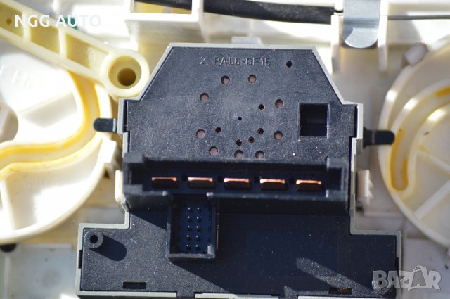 Оборудвана Централна конзола за ОПЕЛ АСТРА Г , снимка 8 - Части - 32855684