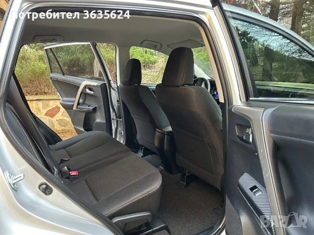 Toyota Rav4 2.0 D-4D 4x4, 139 500км, ПЪЛНА СЕРВ. ИСТОРИЯ !!!, снимка 8 - Автомобили и джипове - 53289985