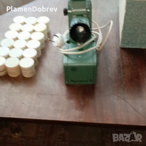 Уред за прожектиране на филмчета, снимка 2 - Друга електроника - 53336343