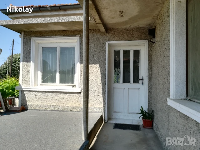 Масивна двуетажна къща с гараж в гр. Шивачево, снимка 4 - Къщи - 50795441