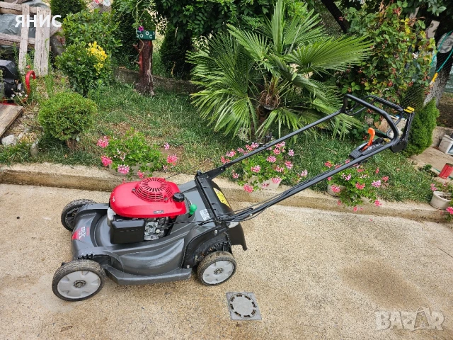 САМОХОДНА КОСАЧКА HONDA 537 HRX. ПЕРФЕКТНА. , снимка 17 - Градинска техника - 51205879