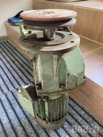 Редуктор, снимка 2 - Други машини и части - 48081767