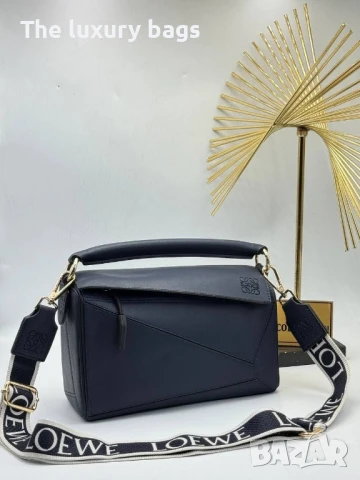 Стилна дамска чанта , снимка 2 - Чанти - 51111637