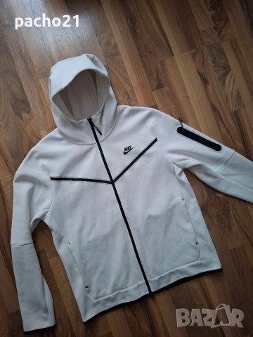 Nike Tech Fleece , снимка 4 - Спортни дрехи, екипи - 52692445