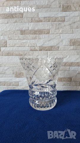 Голяма немска кристална ваза с орнаменти - 18см, снимка 3 - Антикварни и старинни предмети - 37441067