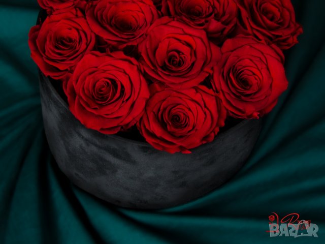 Естествени Вечни Рози в Кутия Кадифе / Уникален Подарък за Рожден Ден на Жена / Червени Вечни Рози, снимка 3 - Подаръци за жени - 43750368