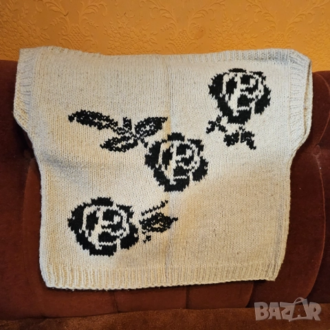 Вълнена блуза без ръкав