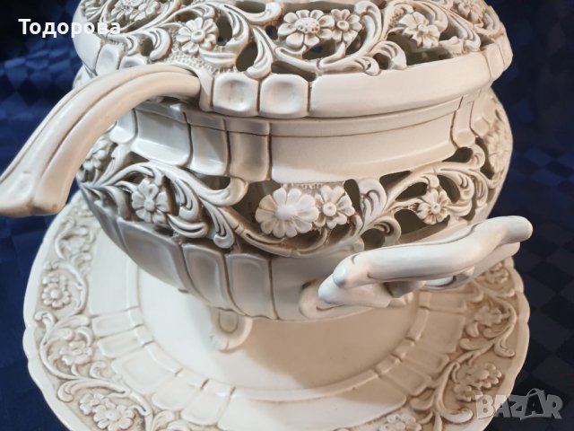 Голям италиански  порцеланов супник,плато и черпак, снимка 9 - Сервизи - 44138136