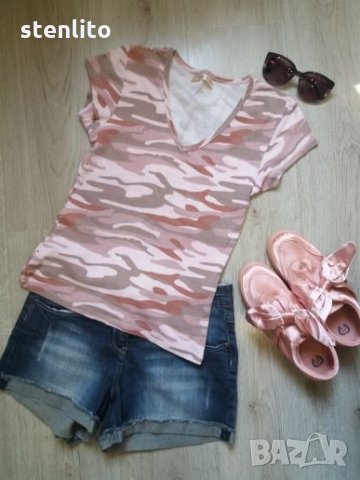 Къси дънки + розова камуфлажна блузка, снимка 3 - Дънки - 26436232