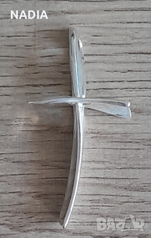 Стилизиран сребърен кръст, авторски