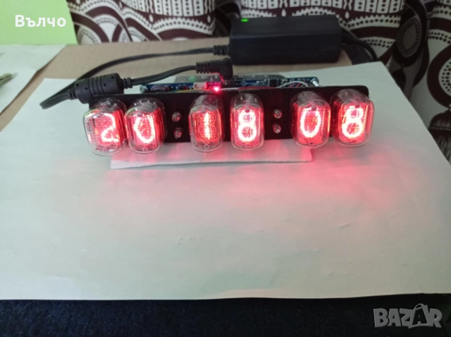 Ретро часовник с дистанционно.