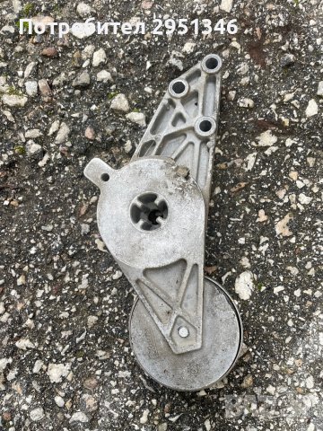 Обтегач пистов ремък за Audi A4 B5, снимка 2 - Части - 43689000