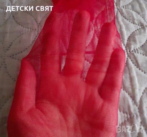 Нови червени дамски чорапи с дантела , снимка 2 - Дамски чорапи - 44033312
