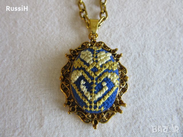 Коледна промоция-Ръчно бродирани официални бижута с българска шевица, снимка 2 - Бижутерийни комплекти - 28671372