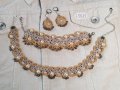 Комплект колие гривна и обеци плетена дантела с перли златно, снимка 2
