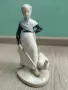 Порцеланова статуетка, снимка 1
