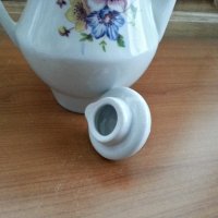 Български порцелан чайник , снимка 4 - Антикварни и старинни предмети - 39807921