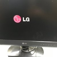 Монитор за компютър LG 22“, снимка 1 - Монитори - 44114861