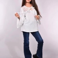 Ефирна бяла блузка с дантела  , снимка 2 - Детски Блузи и туники - 43063925
