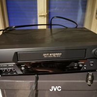JVC  видео , снимка 1 - Плейъри, домашно кино, прожектори - 32974482