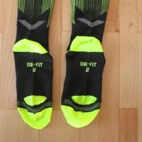 nike elite hyper lightweight compression socks black volt , снимка 9 - Дамски чорапи - 32541186