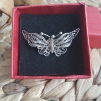 Сребърна брошка Пеперуда от филигран, снимка 8 - Колиета, медальони, синджири - 43620877