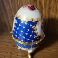 Красиво порцеланова яйце, кутия началото на 20в, снимка 3 - Антикварни и старинни предмети - 43800650