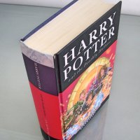 Harry Potter and the Deathly Hallows by J.K. Rowling, снимка 3 - Художествена литература - 27168325