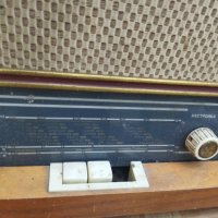 Ретро радио Романс, снимка 4 - Антикварни и старинни предмети - 39070350