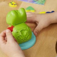 Play Doh - Комплект за игра жаба и пластелин Hasbro, снимка 9 - Пластелини, моделини и пясъци - 43726487