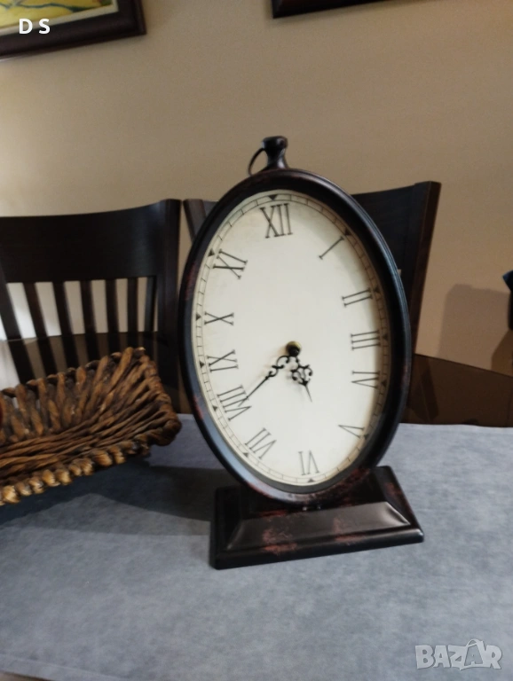 Реплика на старинен часовник, снимка 1