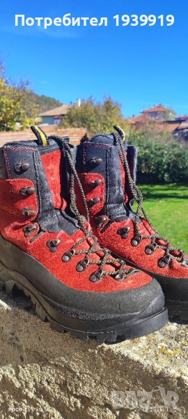 Високопланински туристически обувки Lowa 44, снимка 1