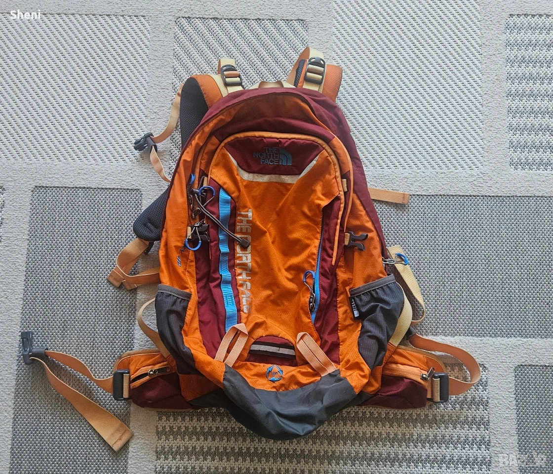Раница The North Face 40 литра, 50х30 см, снимка 1