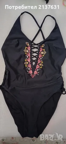 ДАМСКИ  ЦЯЛ БАНСКИ КОСТЮМ - Размер М  38, снимка 1