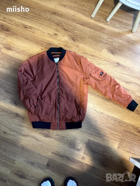 Спортно Яке (Bomber Jacket) “Pull and Bear” размер L, снимка 1