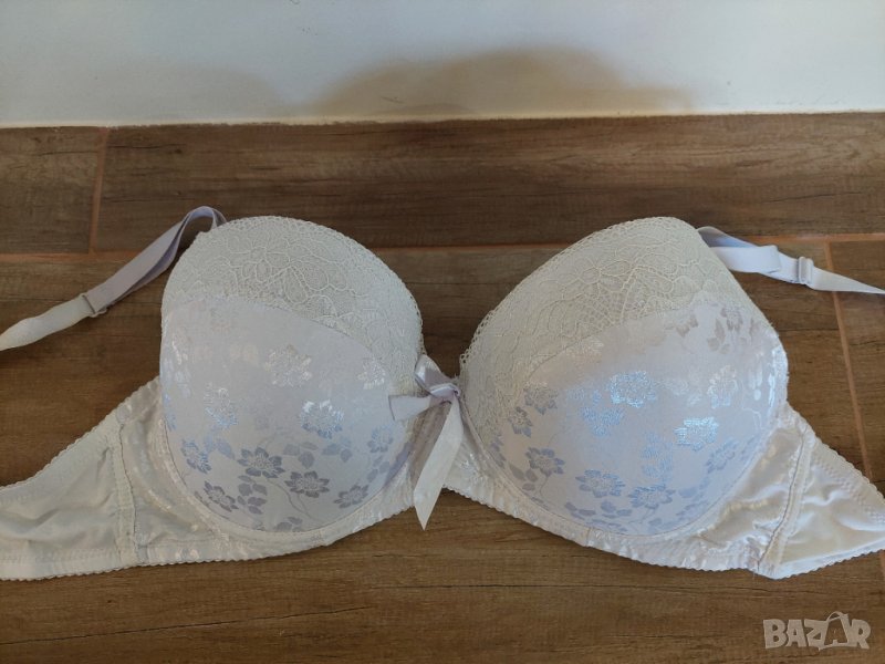 Луксозен голям бял сутиен, снимка 1