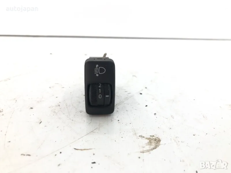 Бутон регулиране фарове Toyota Avensis Verso 2.0 D 116hp 1CD, снимка 1