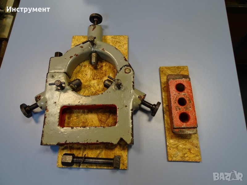 Неподвижен люнет за струг ф150, снимка 1