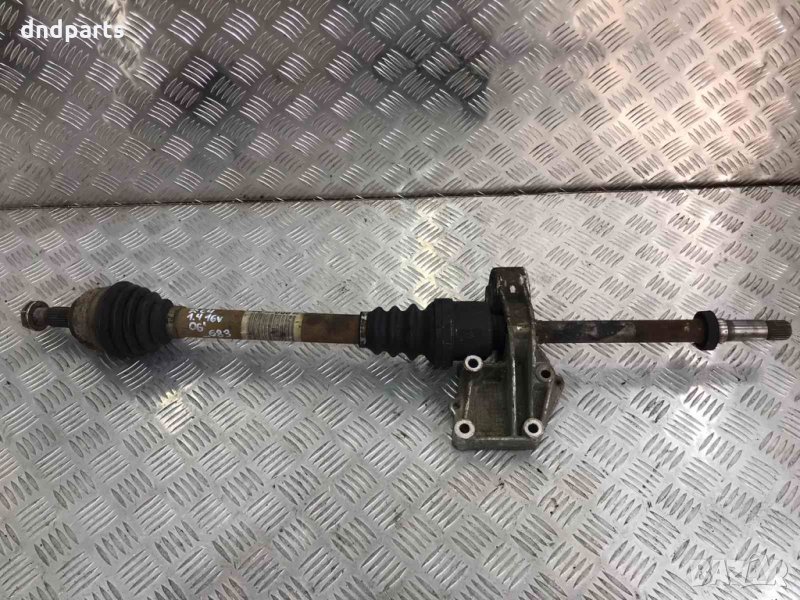Предна дясна полуоска Citroen C4 1.4i 16v 2004г., снимка 1