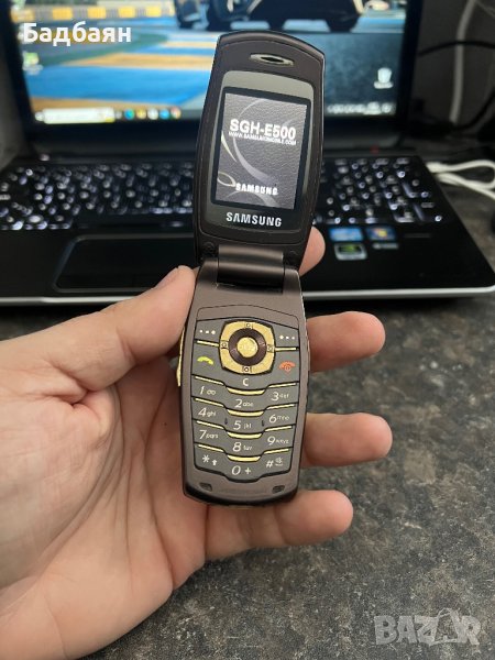 Телефон Samsung с капаче , снимка 1