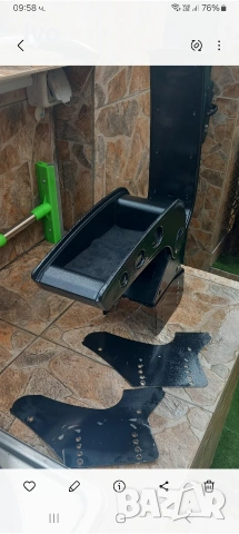 продавам подлакатник за кола.