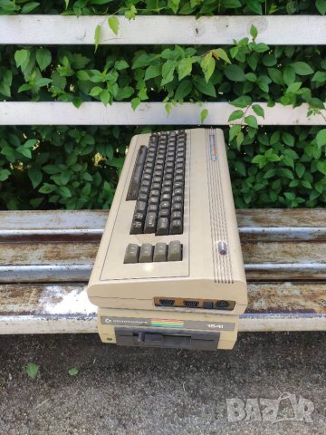 Продавам стар компютър Commodore C64 /Commodore 1541, снимка 12 - За дома - 36764698