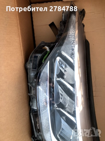 Ляв и десен фар Тойота C-HR 2021, снимка 11 - Части - 51434481